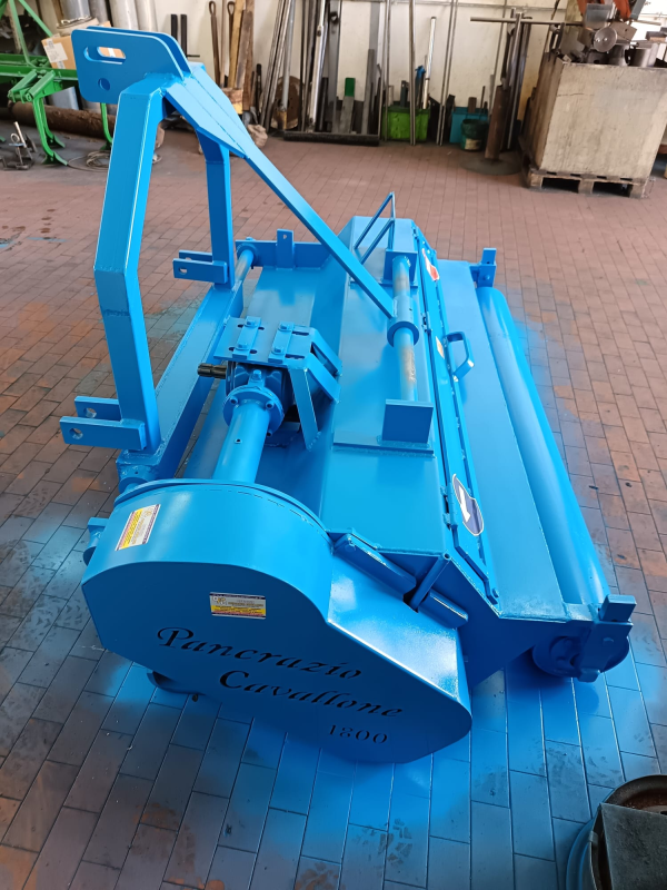 Images Officina Cavallone Costruzione Macchine Agricole Brindisi|Lecce Puglia