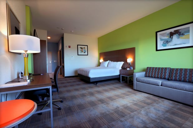 Images Holiday Inn Express & Suites Dripping Springs - Austin Area by IHG