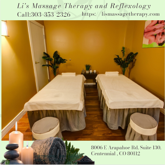 A couple's massage is just like any other massage service,
but you and your partner receive the massage at the same time,
on separate tables, and by two different massage therapists.
The massage is generally offered in a private room on side-by-side massage tables.