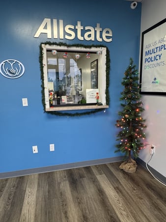 Images Jason Lee: Allstate Insurance