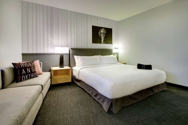 Images The Rose Hotel Chicago O’Hare, Tapestry Collection by Hilton