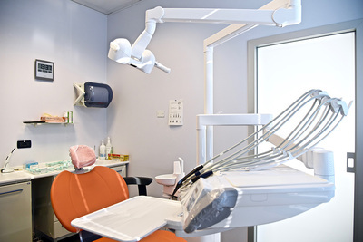 Images Ambulatorio Odontoiatrico e Ch. Maxillofacciale S.Antonio Dr. Nicoli