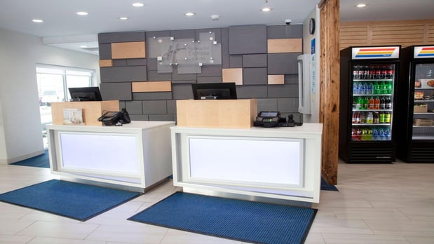 Images Holiday Inn Express & Suites Marion by IHG