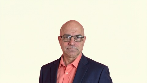 Bela Bartis - TurboTax Expert Logo