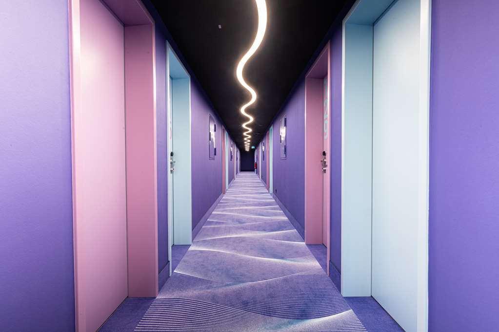 Rooms corridor