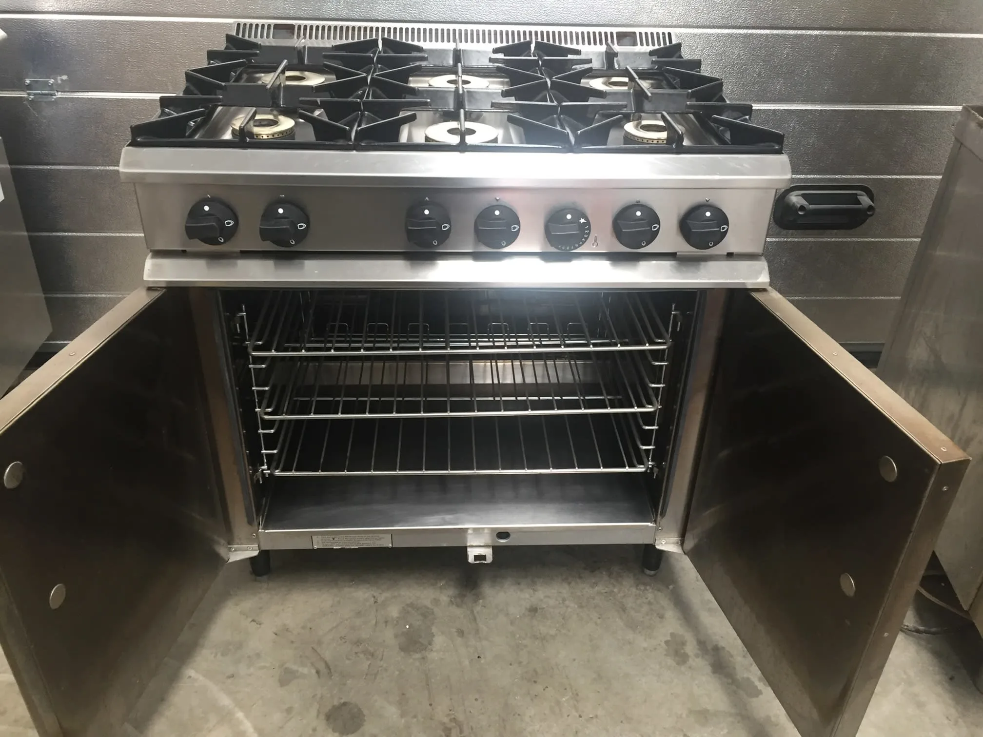 Images Advanced Catering Services Ltd
