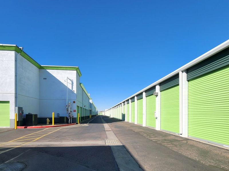 Images Extra Space Storage