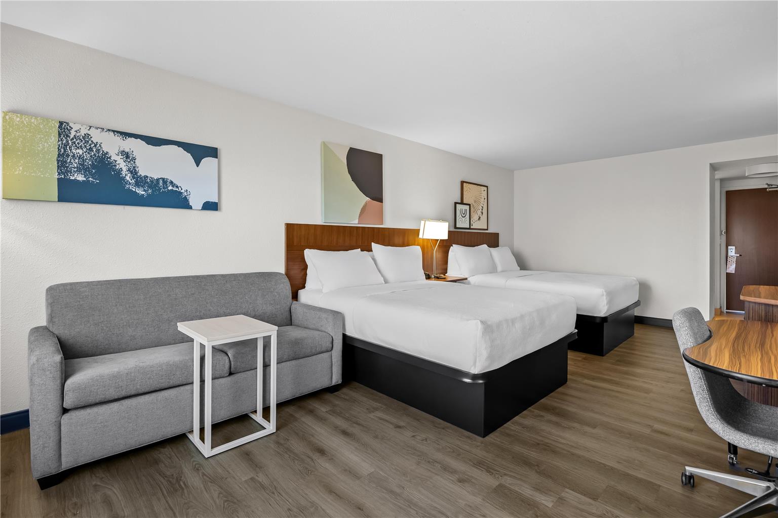 Guest room 