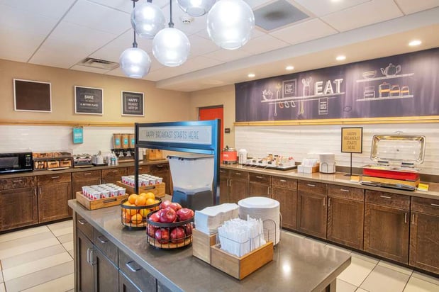 Images Hampton Inn & Suites Cincinnati / Kenwood