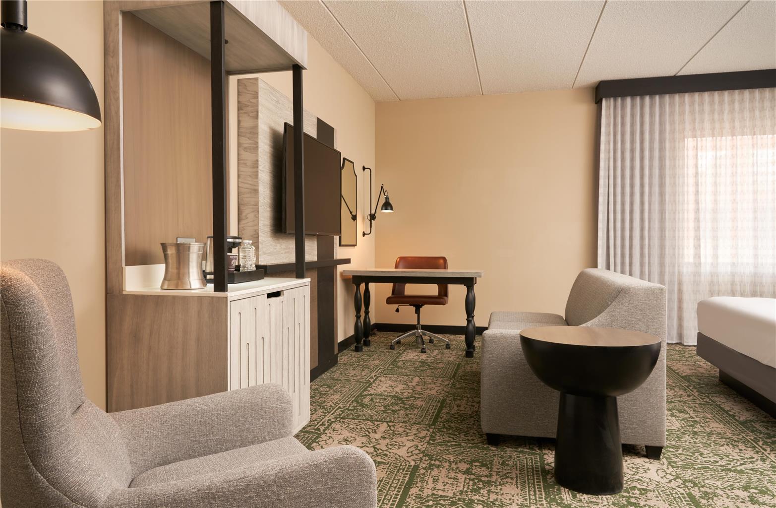 Guest room 