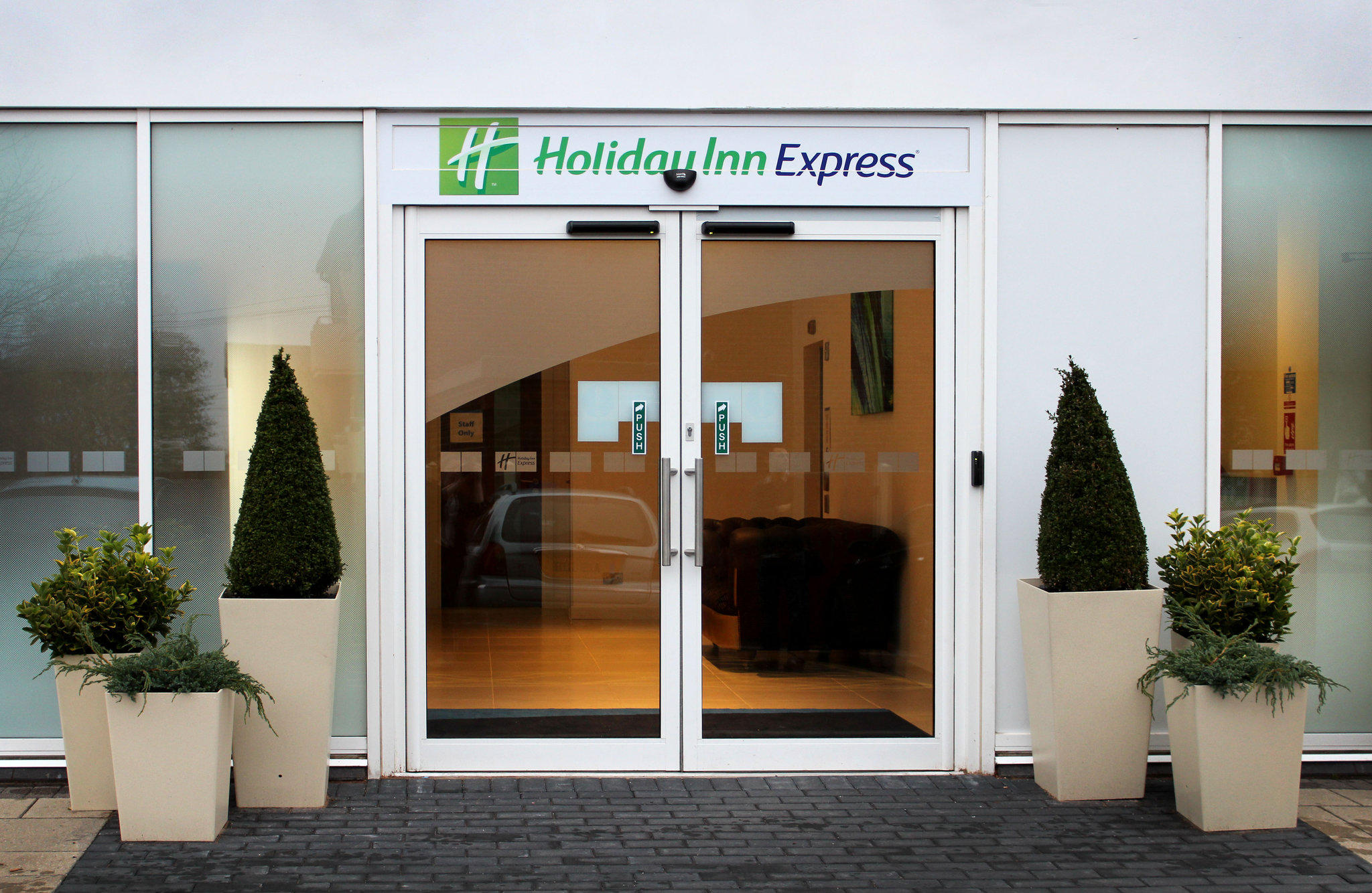 Holiday Inn Express Wakefield, an IHG Hotel Wakefield 01924 372111