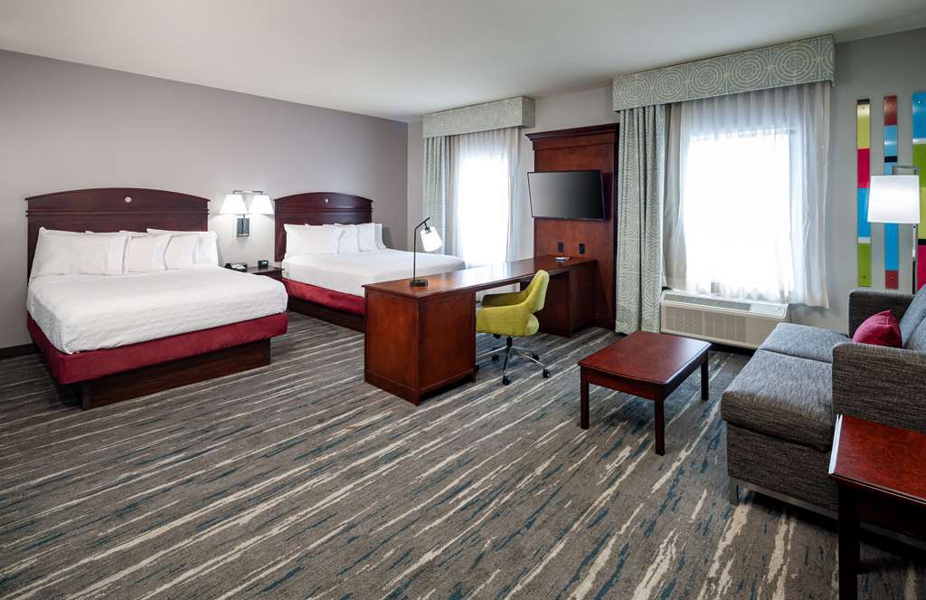 Guest room