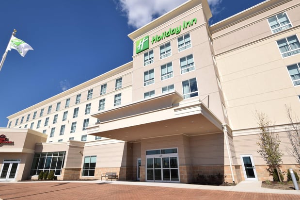 Images Holiday Inn Cincinnati N - West Chester by IHG