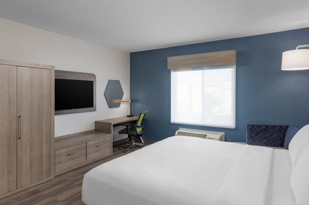 Images Holiday Inn Express & Suites Sacramento NE Cal Expo by IHG