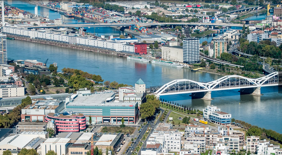 Gebrüder Bayer GmbH & Co. KG in Ludwigshafen am Rhein