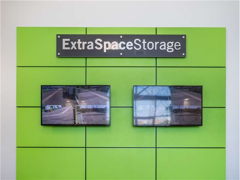 Images Extra Space Storage