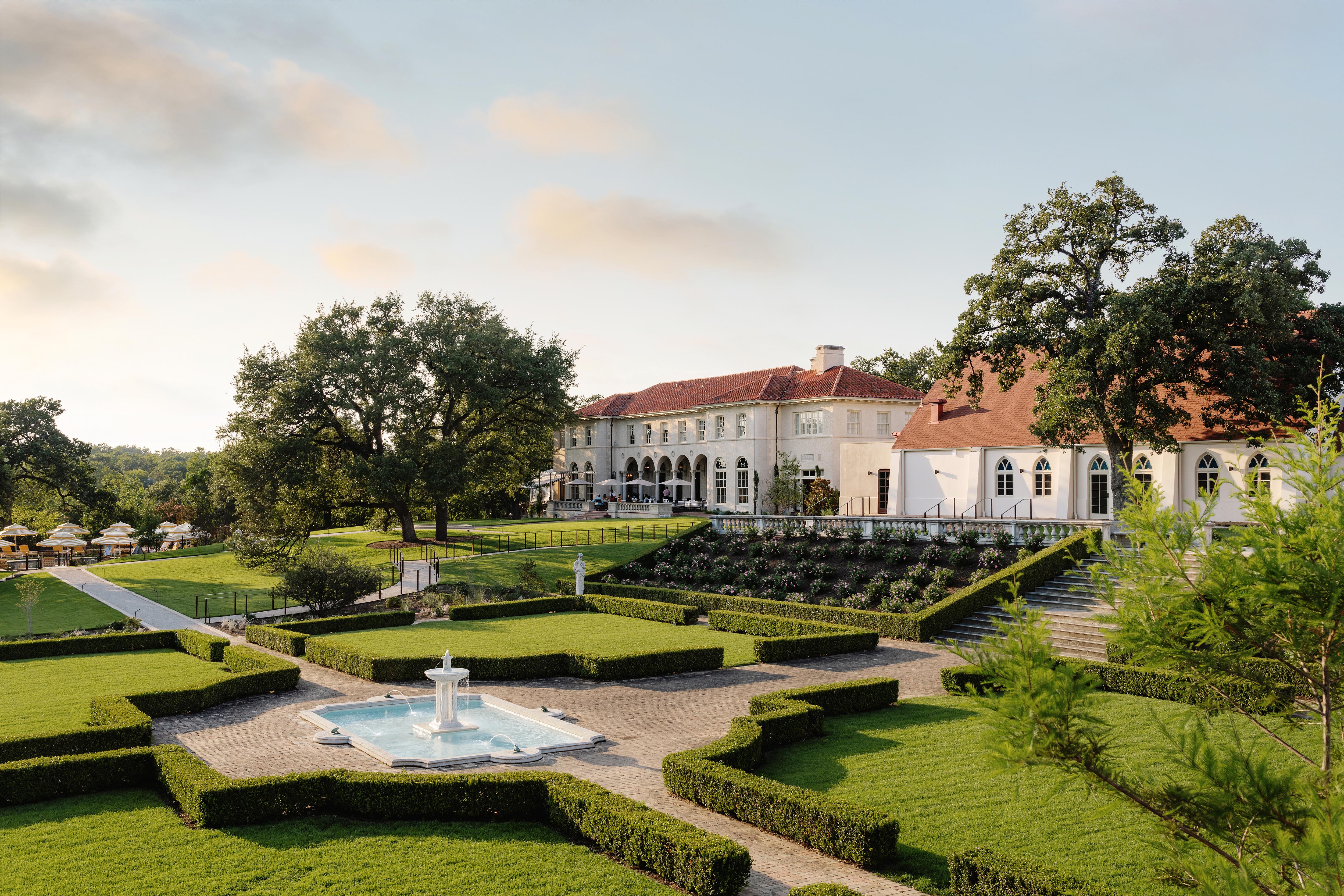 Commodore Perry Estate, Auberge Collection