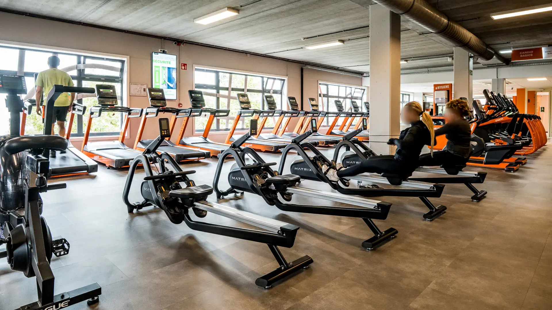 Images Basic-Fit 24/7