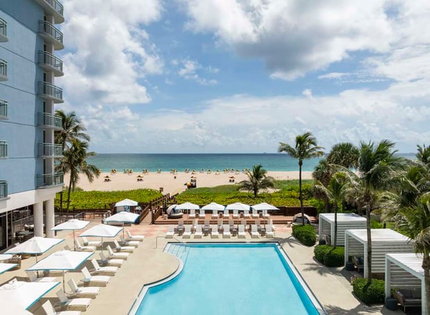 Images The Singer Oceanfront Resort, Curio Collection by Hilton