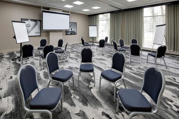 Images Embassy Suites by Hilton Detroit Troy Auburn Hills