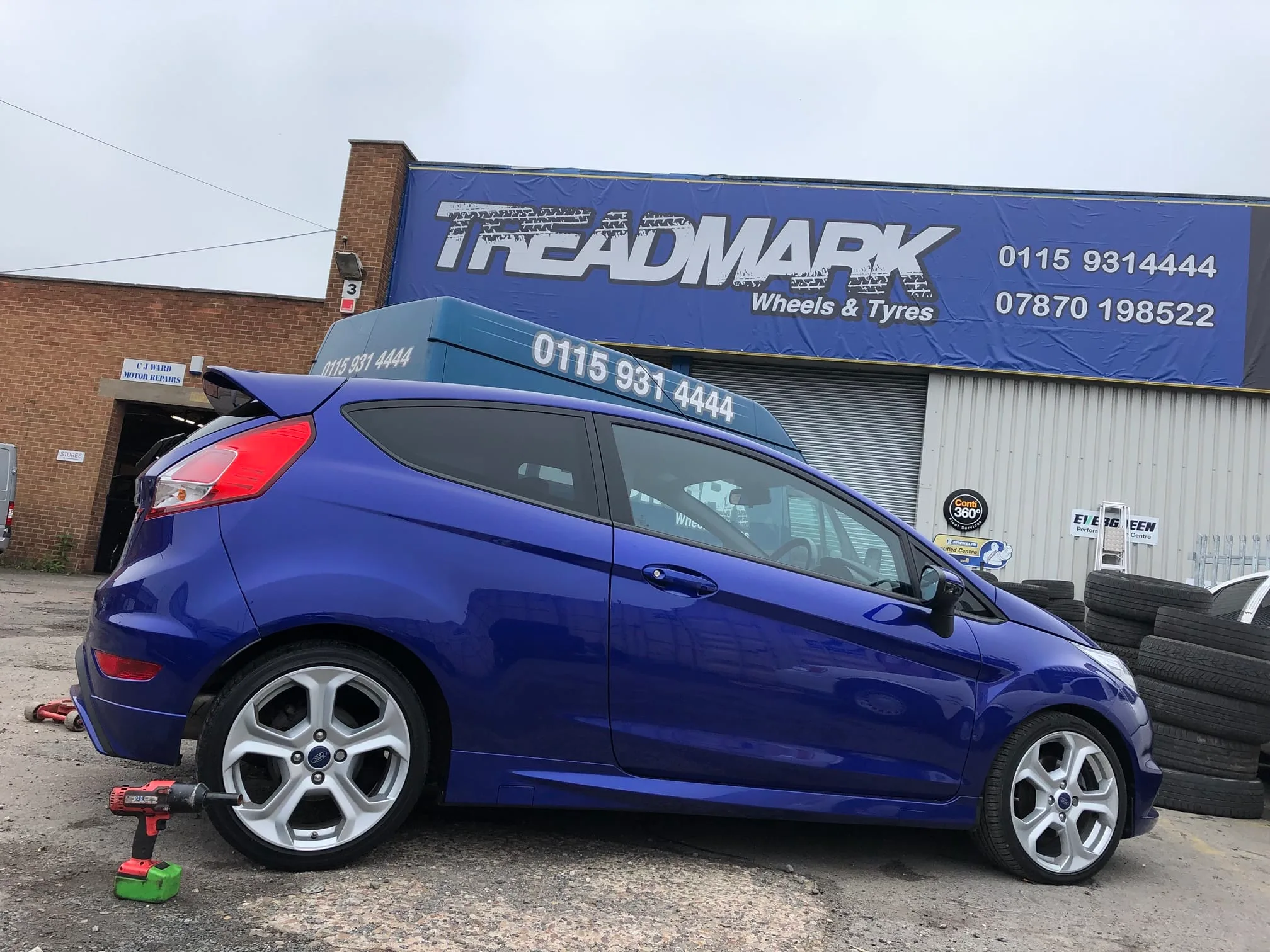 Images Treadmark Wheels & Tyres