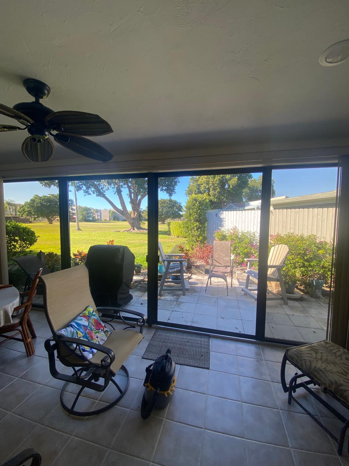 Sliding Doors Of Naples Image