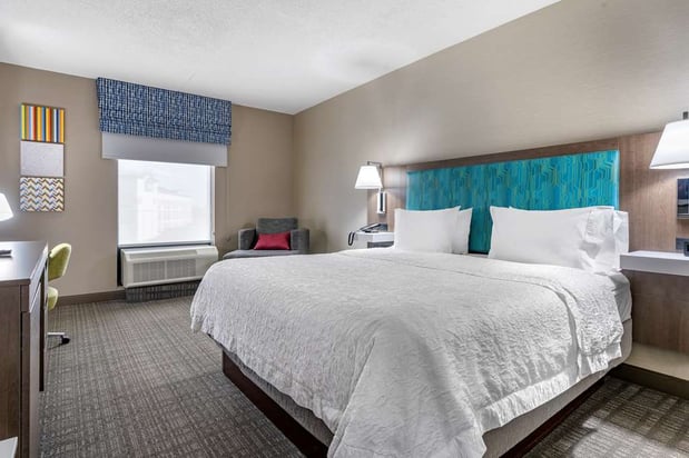 Images Hampton Inn & Suites Louisville East