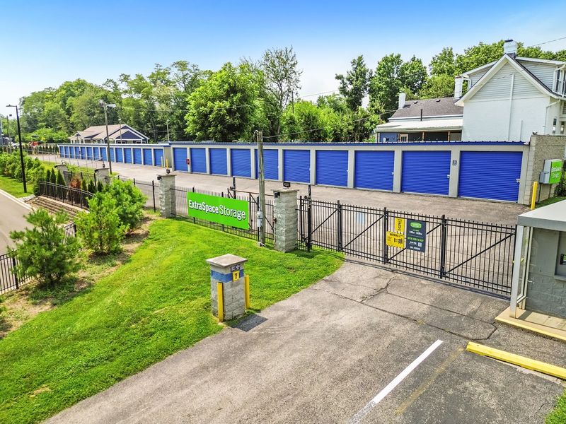 Beauty Image - Storage Express at 142 Market St, Charlestown, IN 47111