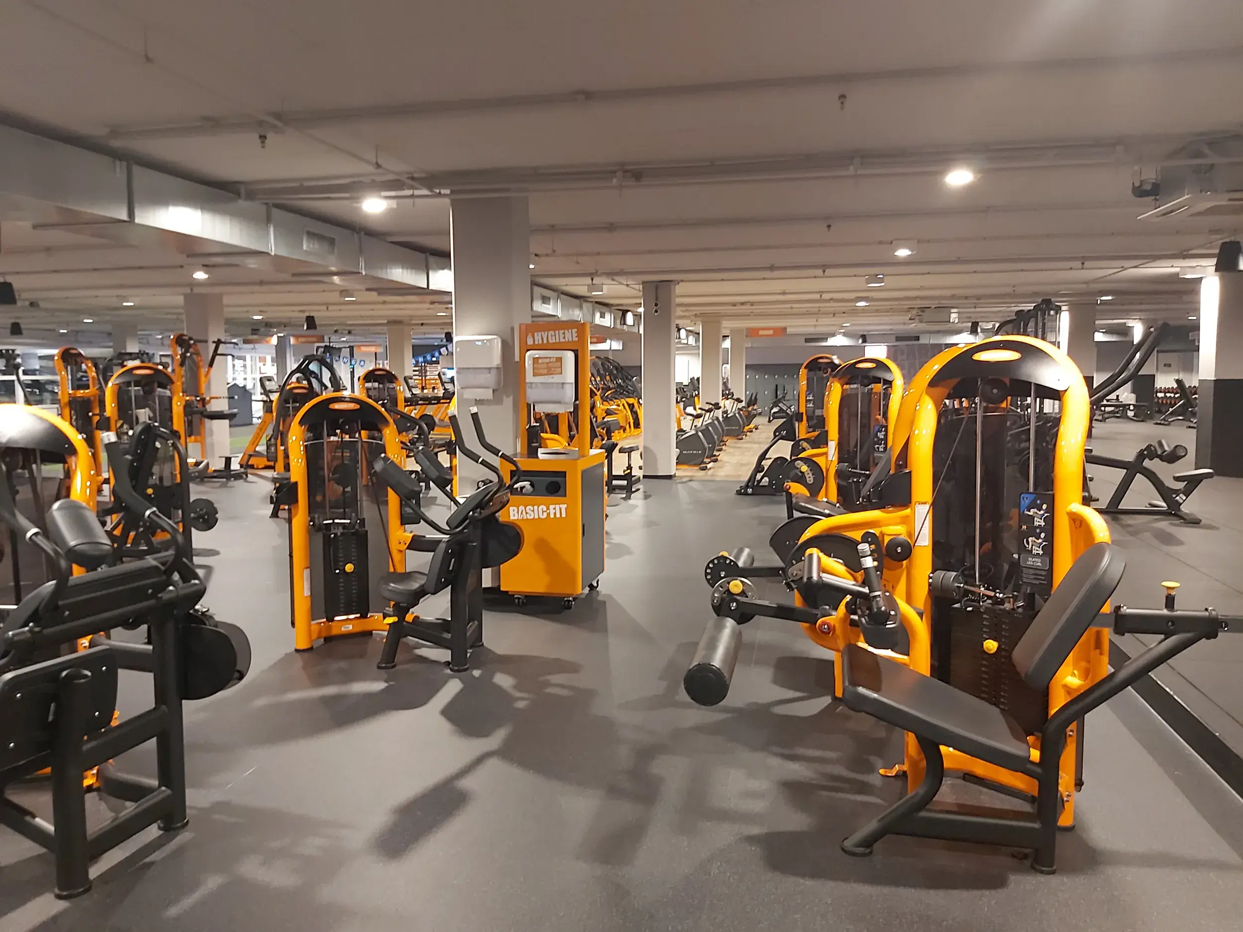 Foto's Basic-Fit 24/7