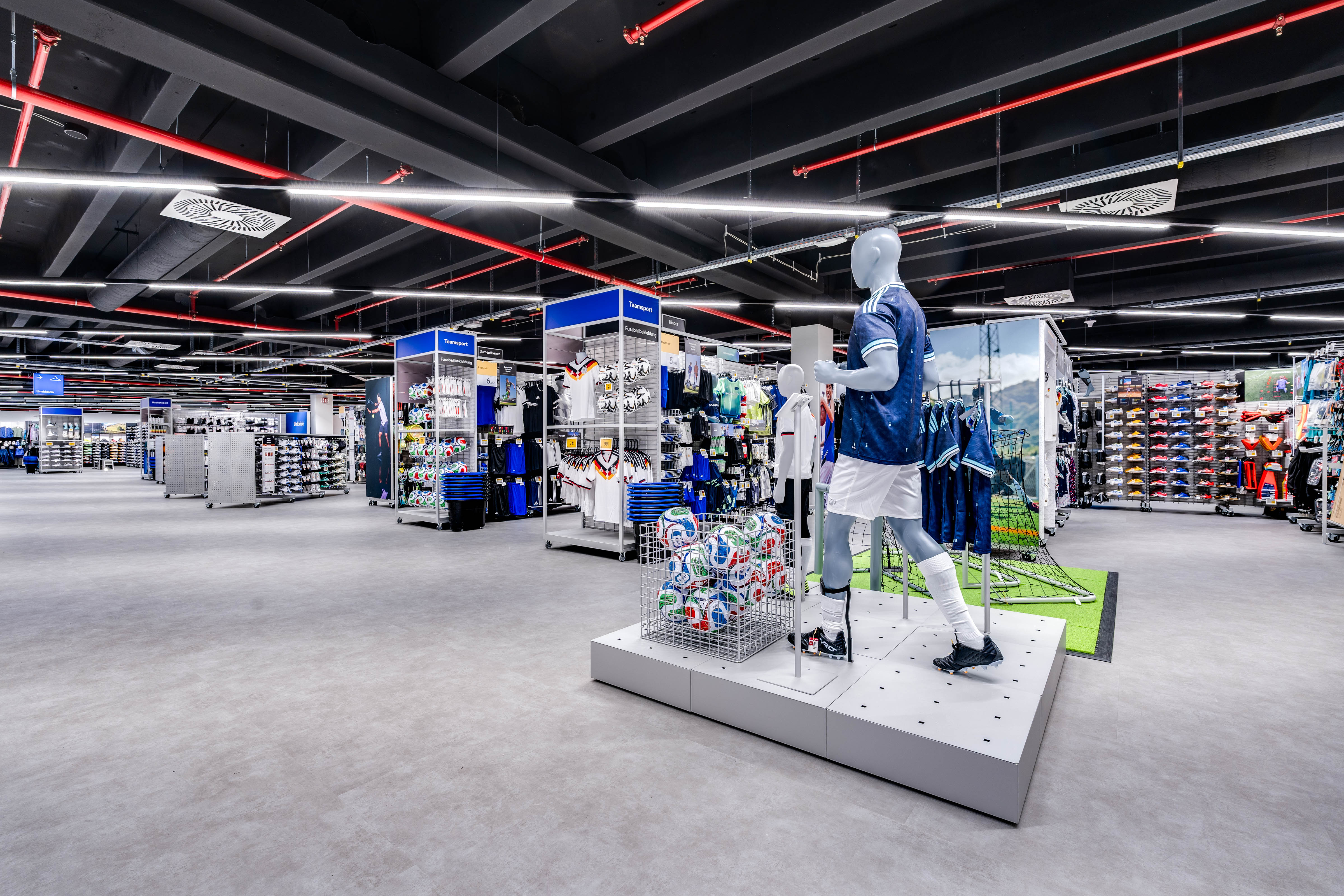 DECATHLON Nürnberg Franken-Center, Glogauer Straße 30-38 in Nürnberg