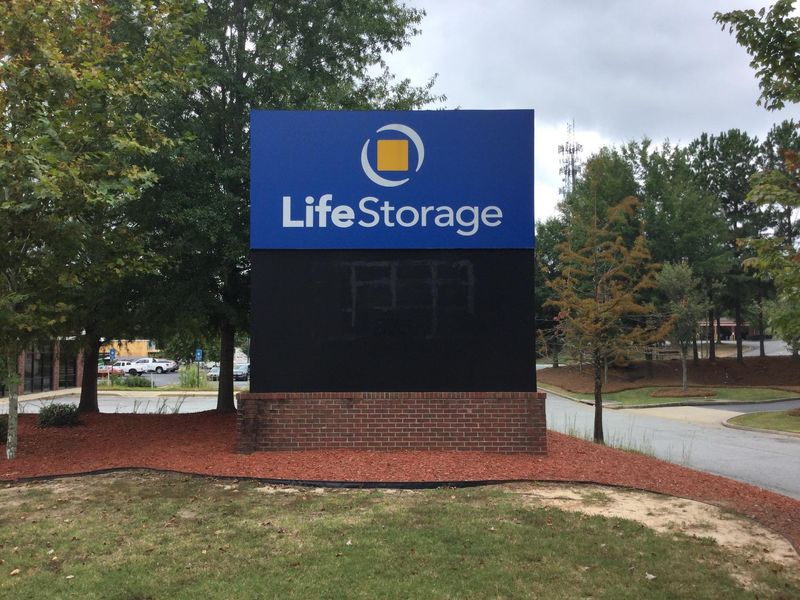 Images Life Storage - Lawrenceville