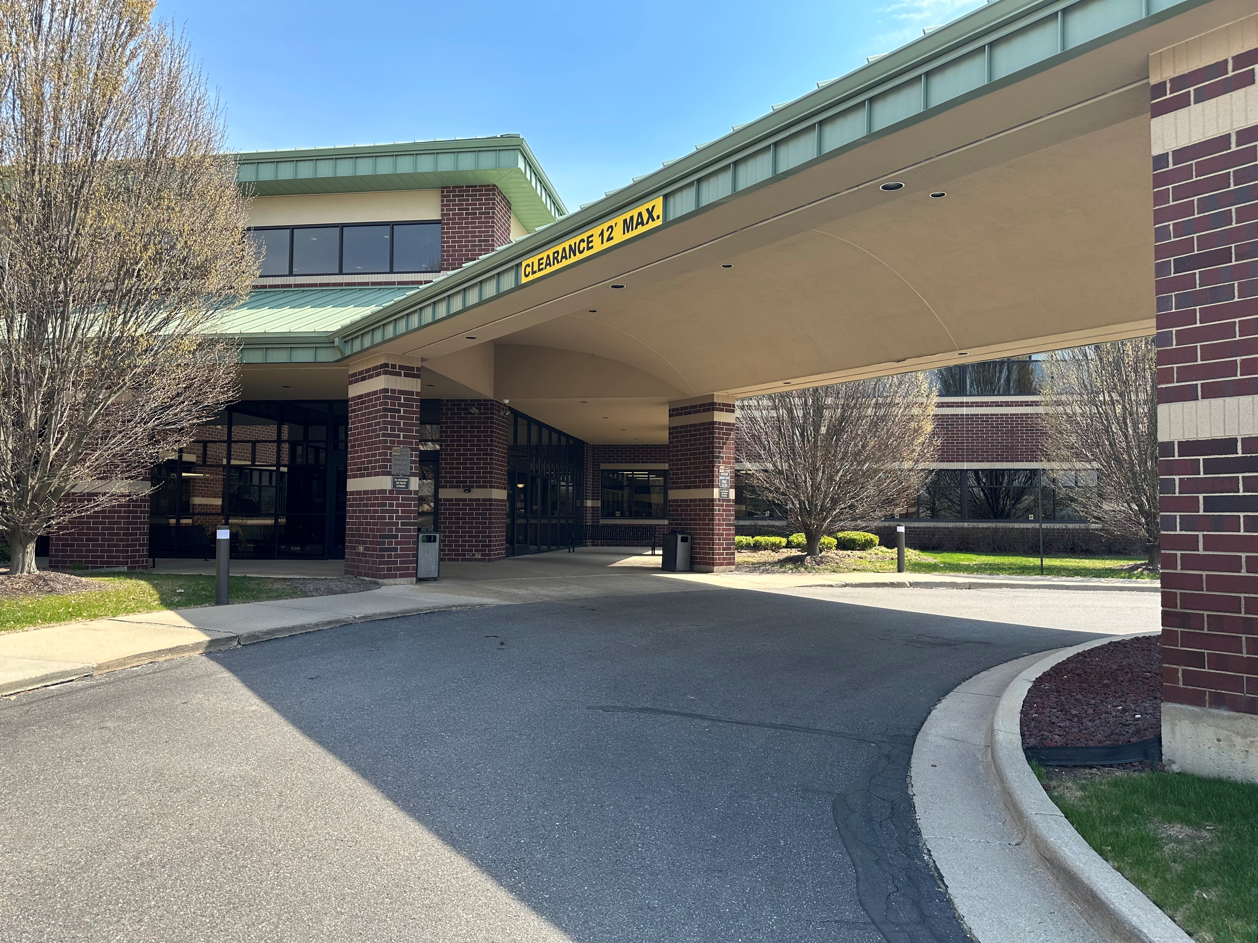 Novi Forefront Dermatology Clinic Entrance