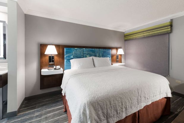 Images Hampton Inn & Suites Chicago/Hoffman Estates