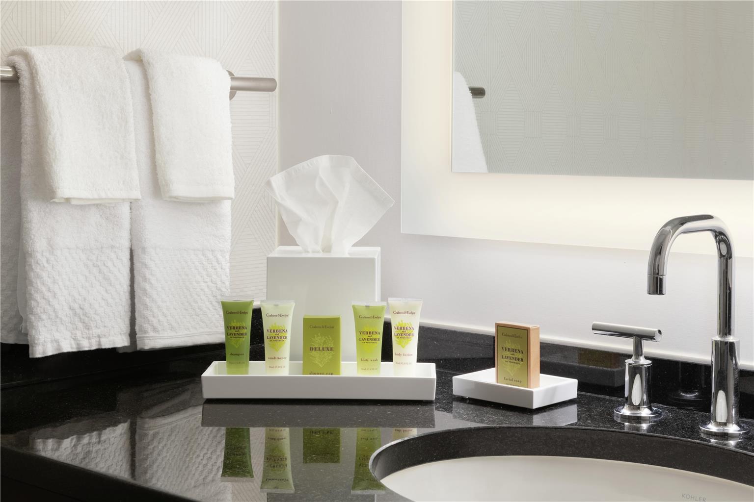 Guest room bath
