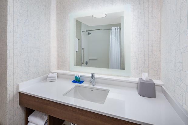 Images Holiday Inn Express & Suites Ontario Airport by IHG