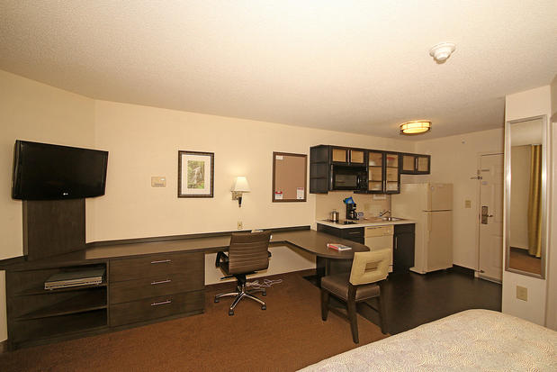 Images Candlewood Suites Newport News/Yorktown, an IHG Hotel