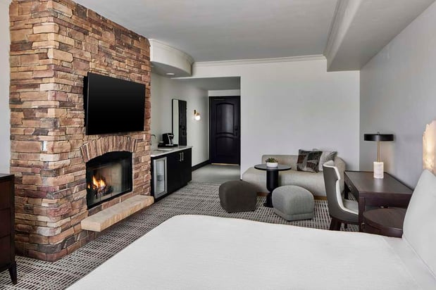 Images Bellasera Hotel & Suites Paso Robles, Tapestry by Hilton