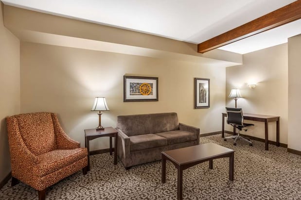 Images Best Western Plus Intercourse Village Inn & Suites