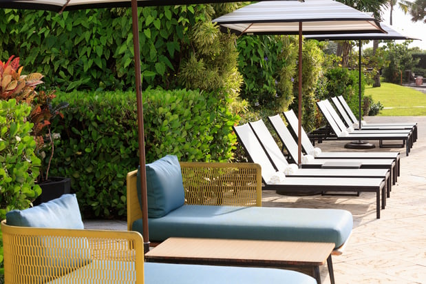 Images Kimpton Surfcomber Hotel by IHG