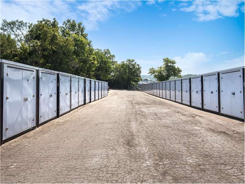 Exterior Units - Extra Space Storage at 9435 Holmes Rd, Kansas City, MO 64131