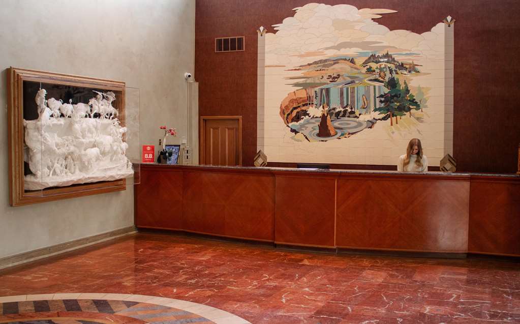 Front Desk The Rushmore Hotel & Suites, BW Premier Collection Rapid City (605)348-8300