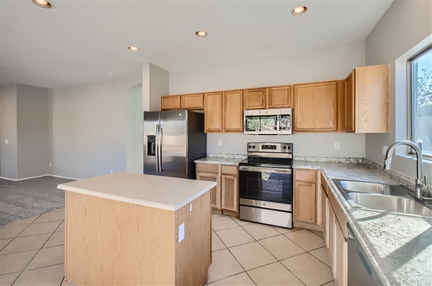 Images Great Way Real Estate | Brittney McGuire and Chad Denke