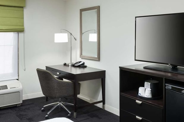 Images Hampton Inn & Suites Gainesville-Downtown