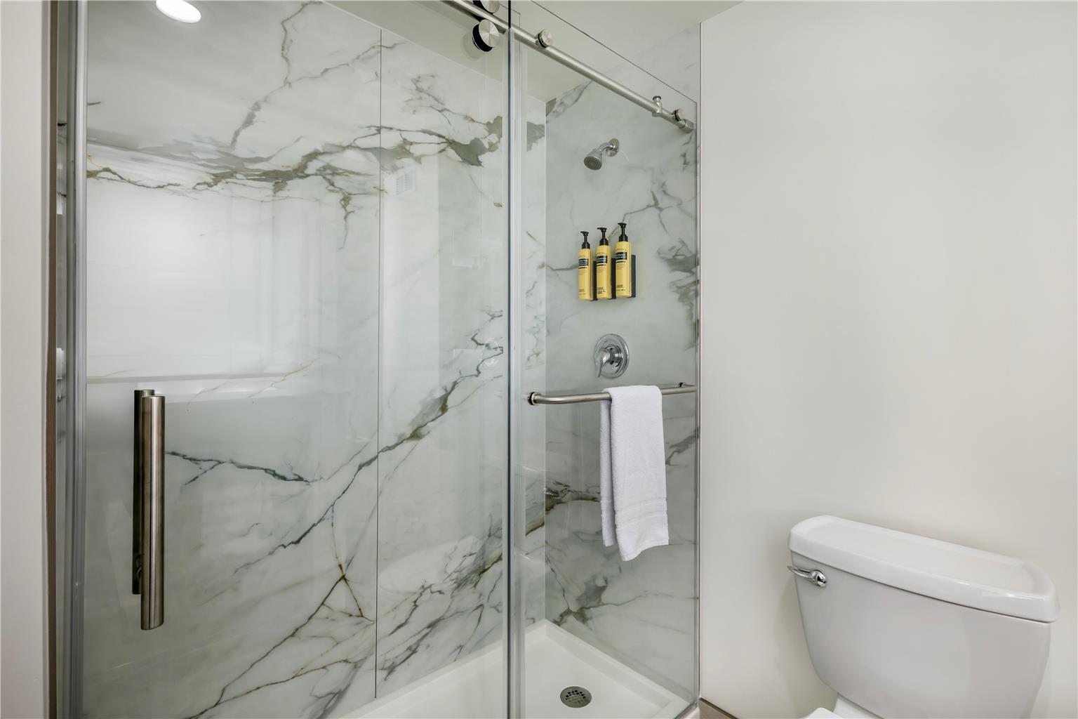 Double Queen Bathroom