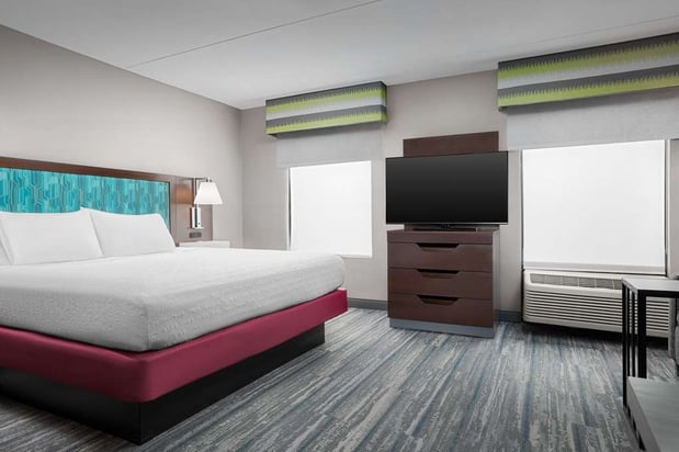 Images Hampton Inn & Suites ATL-Six Flags