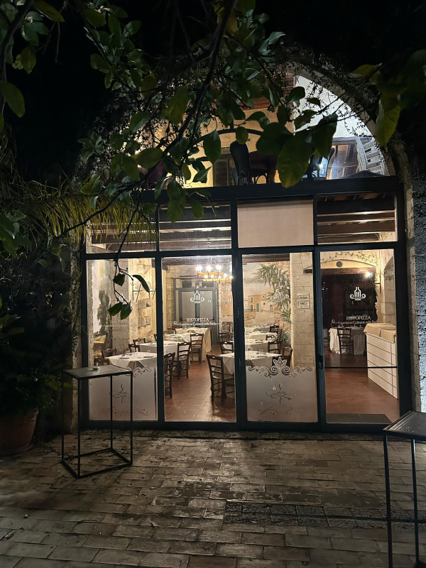 Images La Badia  -   Ristorante-Pizzeria-Location per Eventi