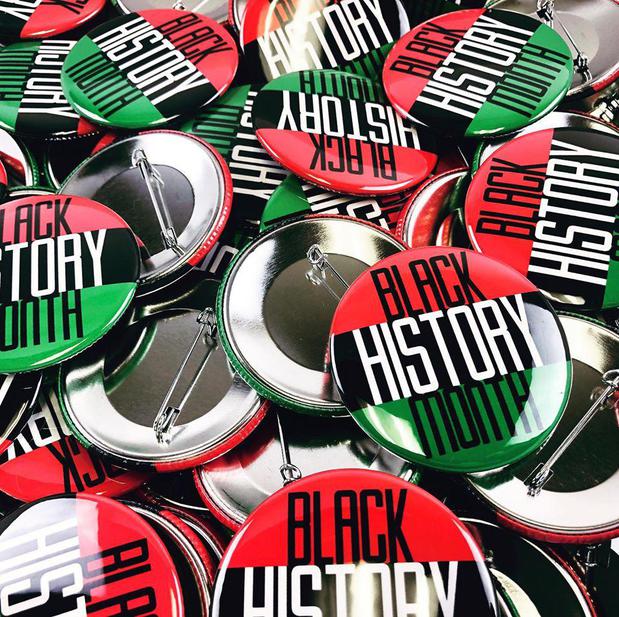 Images Wacky Buttons Inc.