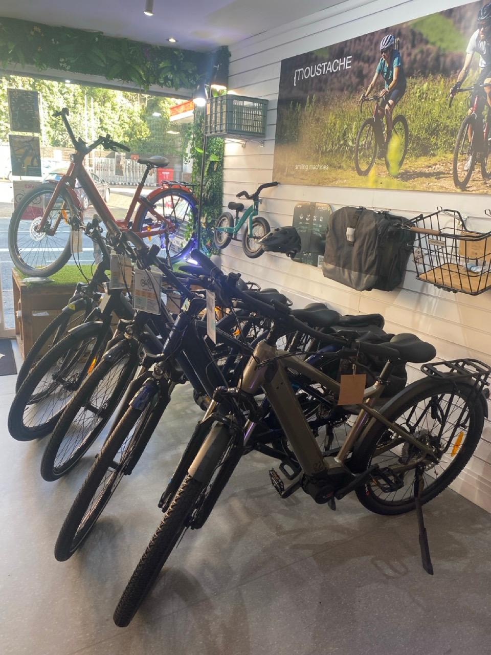 Images EcoMove Bristol - Quality Electric Bike Dealer