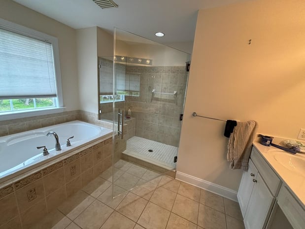 Images Vasquez glass services LLC