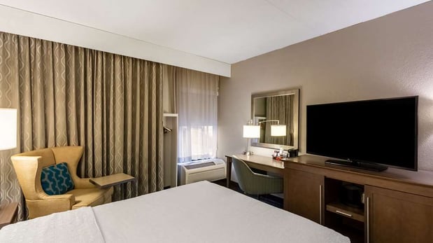Images Hampton Inn Bloomington